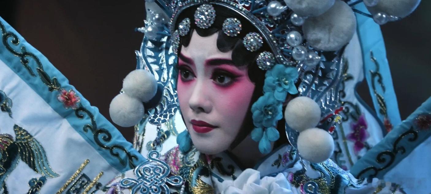 剧圈三雄对决。一部《家业》。一部《雨霖铃》。还有就是这部《主角》。三部剧语都在追