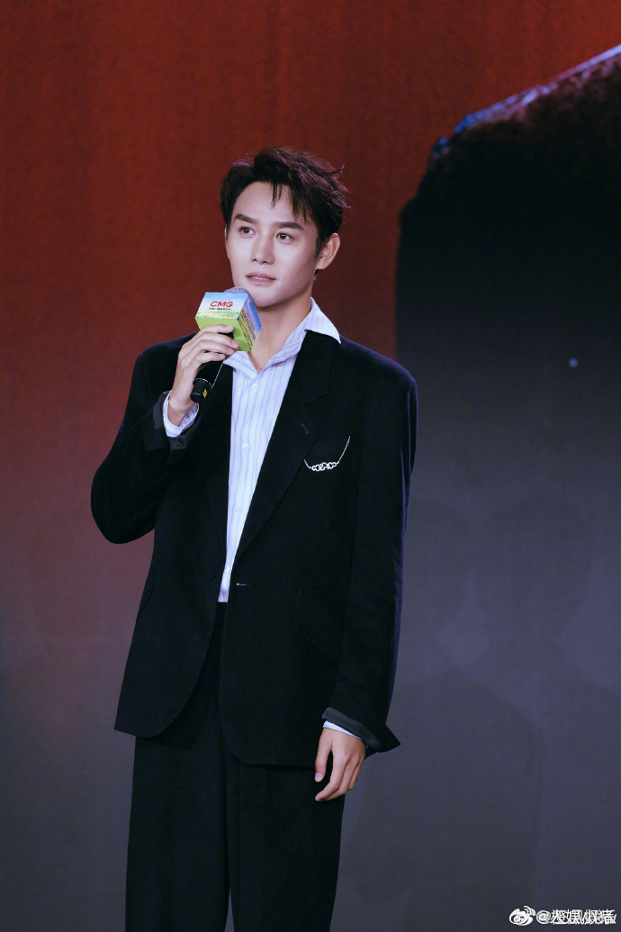 王凯中年叛逆演爽了王凯这角色跟哪吒似的王凯演活了马憩，人到中年依旧保有一身傲骨，