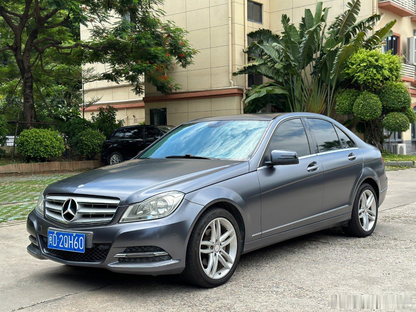 #于恒二手车库[超话]##厦门二手车##二手车# 这台C260卖了一天，昨天终于
