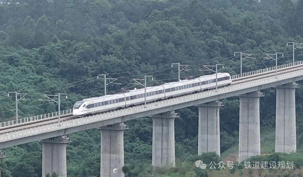 国铁头条【川藏铁路天蒲段，启动联调联试】7月28日，川藏铁路关键配套工程 —— 