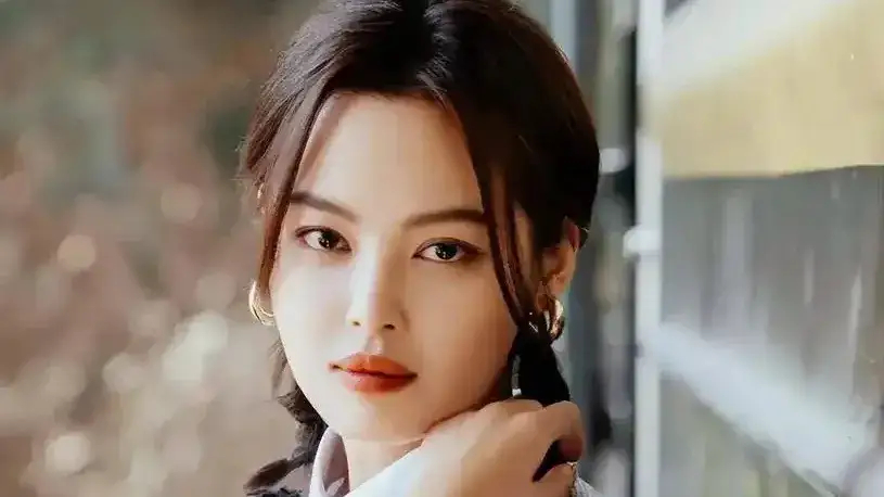 #辛芷蕾方疑似确认分手# 辛芷蕾助理发文疑似确认辛芷蕾与翟天临分手，称“多关注作