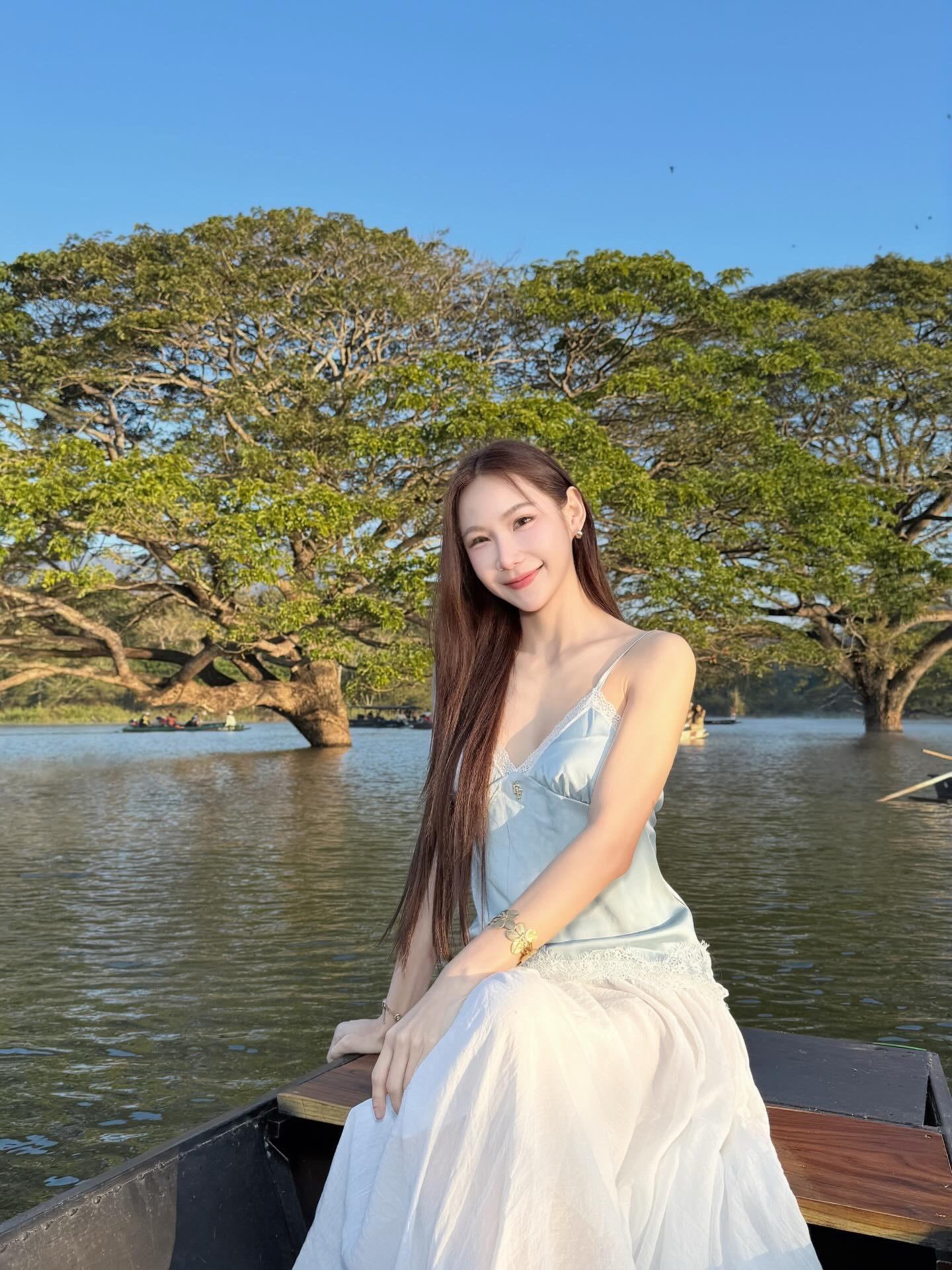 喜欢黑丝就不要招惹  我们土豆丝