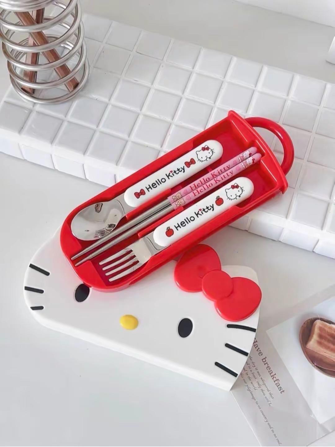 因为不好好吃饭 男朋友送了我Kitty