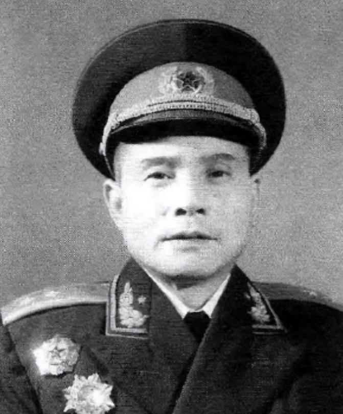 董存瑞19岁牺牲后，妻子守丧三年后改嫁，家人得到开国中将的照顾。1994年，北京