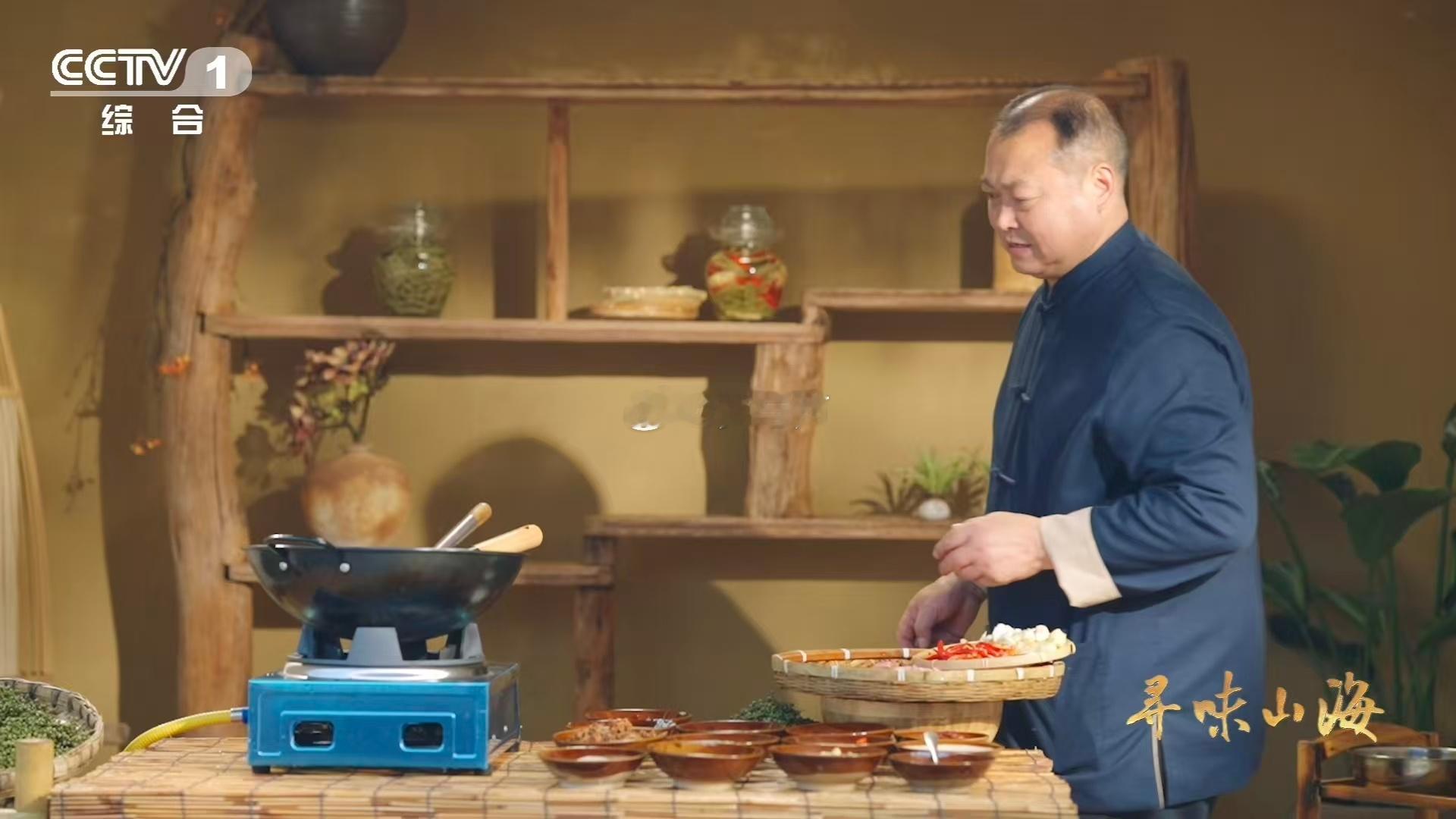 仔姜烧鹅随机馋哭一位游客一口就香迷糊的天花板下饭菜 泸县仔姜烧鹅，果然是个“狠角