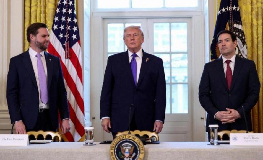 昨天，特朗普接受NBC访问时说:“对于万斯和鲁比奥谁更有可能成为继任者，我倾向于