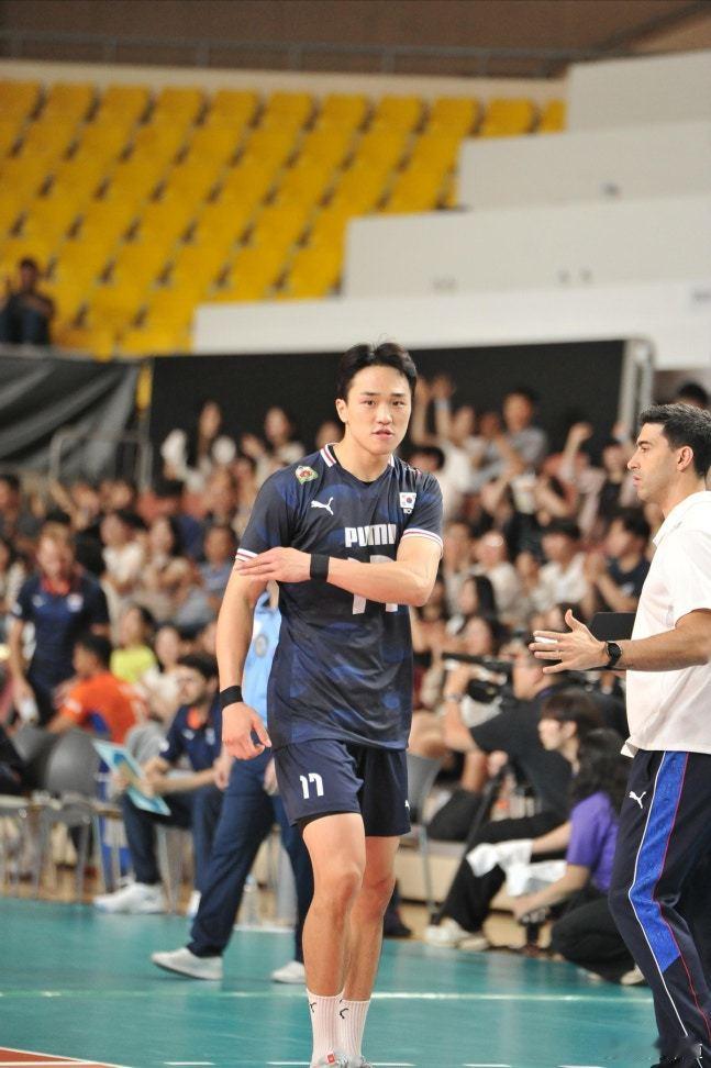 国际排坛动态韩国排球去年4月入伍的9名选手将于本月28日退伍。 他们：林东赫（原