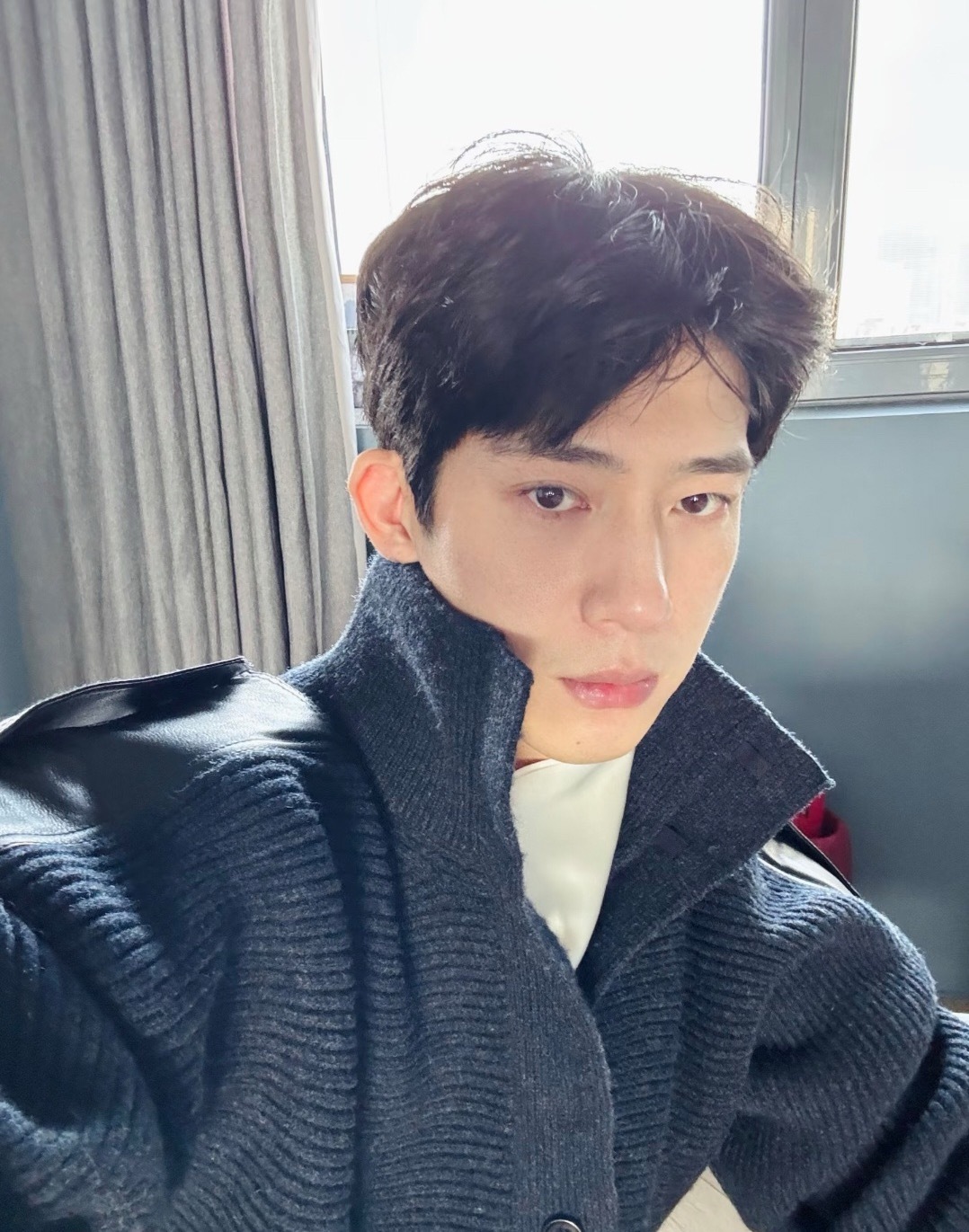 井柏然好大一滴口水从时尚icon到搞笑担当，井柏然这反差萌绝了！潮男人设碎一地却