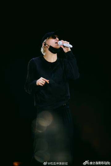 薛之谦就差把舞台建到地铁口了 今天的薛之谦演唱会，广州站的舞台太震撼！93米的超