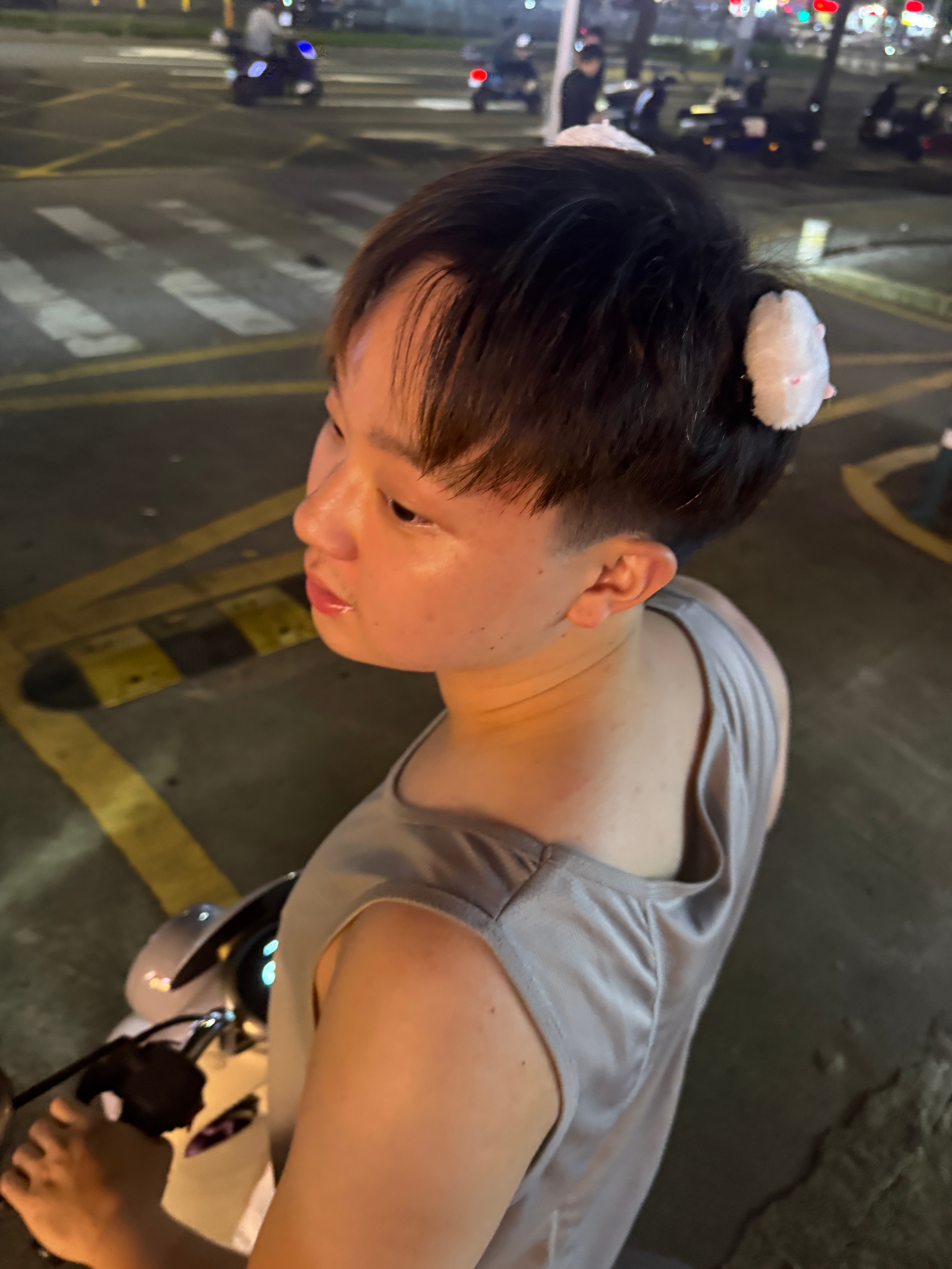 哪来的小屁孩 