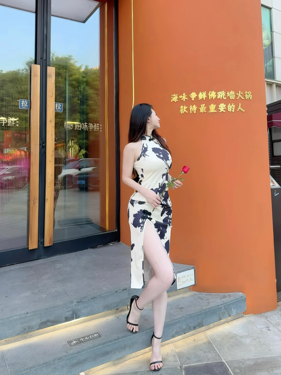 朋友说我长得一般，但身材绝了