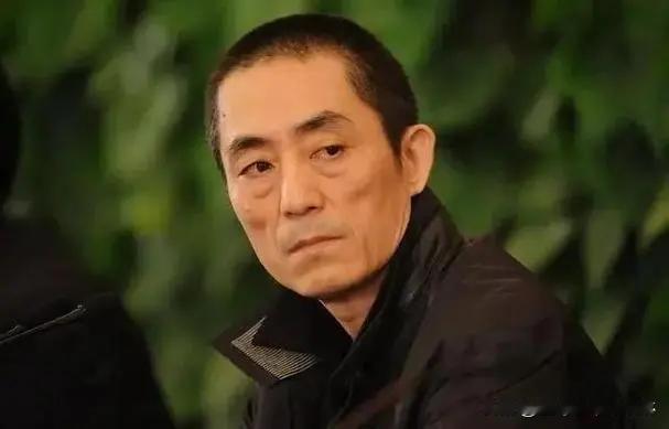 #张艺谋导演电影版三体#
三体好像都拍了好几个版本，除了内地版的，之前网飞也拍过