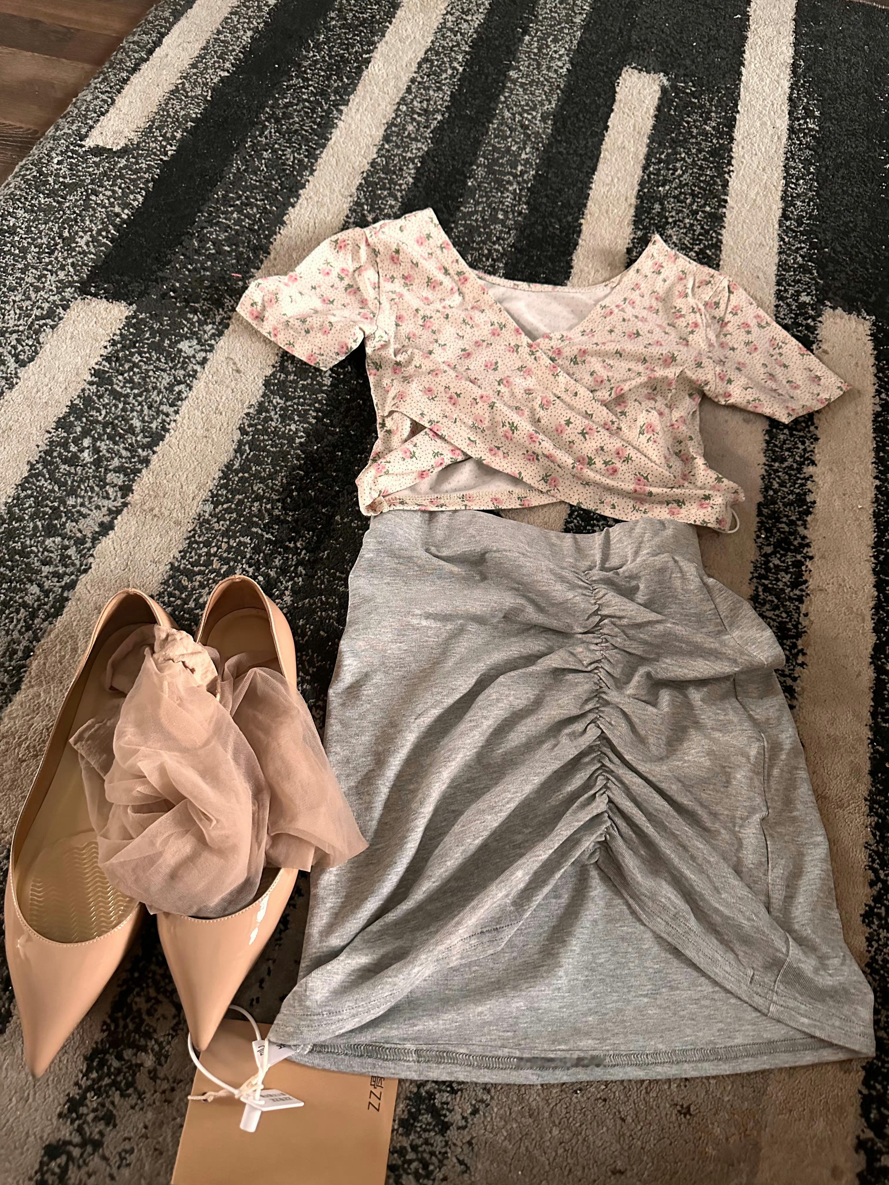 今日雨天和闺蜜逛街ootdootd ​​​