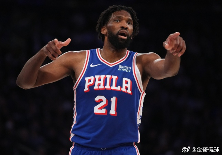 NBA常规赛，76人127-116击败雄鹿。赛后，恩比德接受了采访。当被问及现在