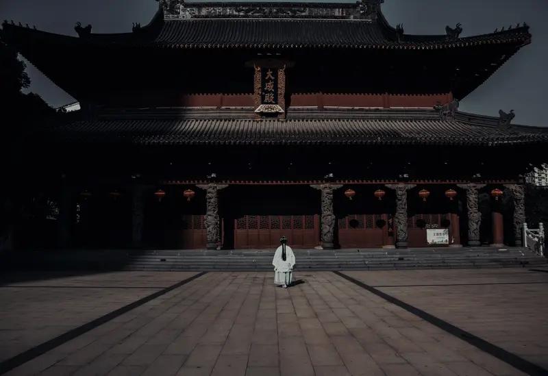 谷谷友说得好，烟火人间，求而不得是常态，生活也多有不圆满。有人错过命中注定之人，