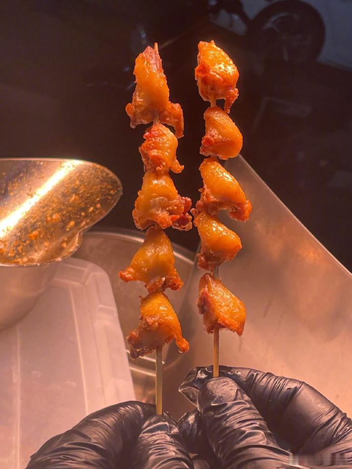每年有几十亿鸡屁股没人吃这么多年才懂周杰伦的七里香 本来对鸡屁股退避三舍，看完这