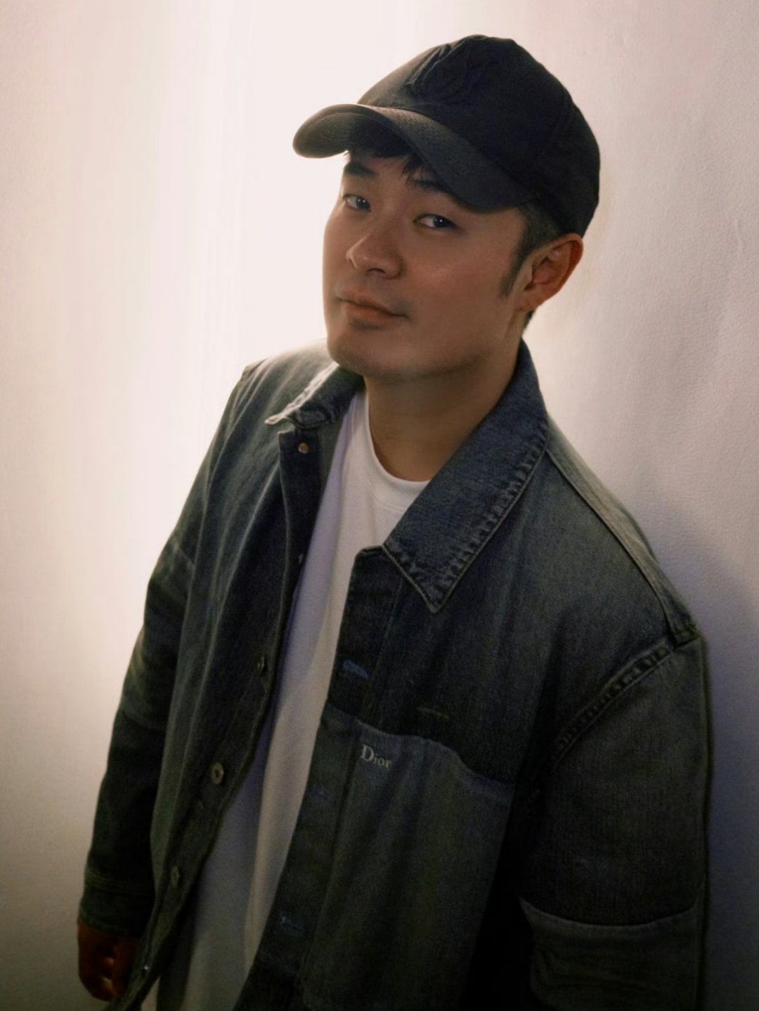 陈赫在综艺发火了 综艺节目录制过程中，陈赫作为辅导员，发现20名新人学员的职业态