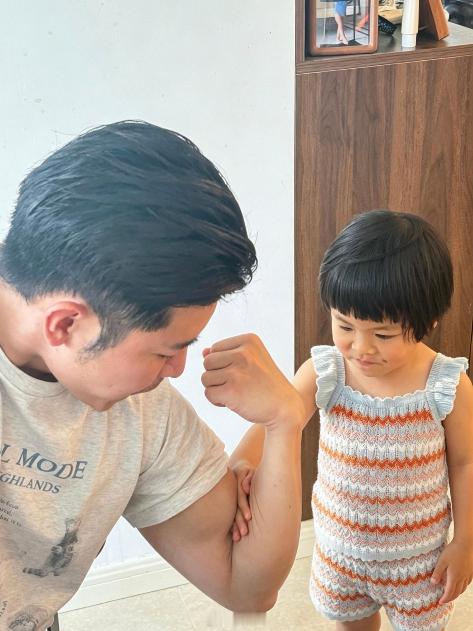 男的太烦人了大舅吃沙拉瘦了，一天炫耀一百多次并且建议旅蛙吃沙拉旅蛙吃沙拉瘦了，一