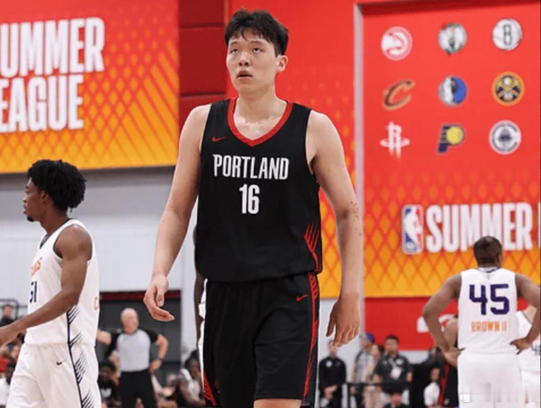 杨瀚森：进攻和防守都有相应的战术，剩下的就是自己去阅读 今日NBA夏季联赛，开拓