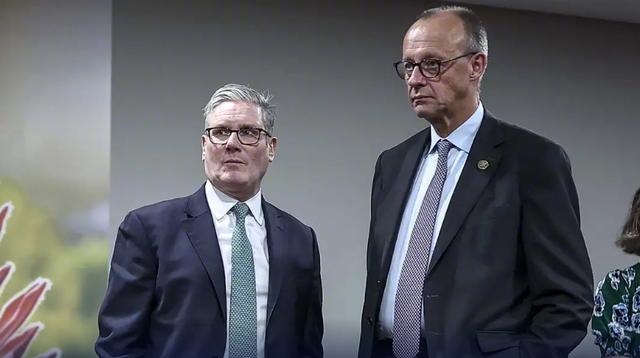 英国生产率5年跌14%，
斯塔默才上任一年多却成“背锅侠”
英国生产率问题不是斯