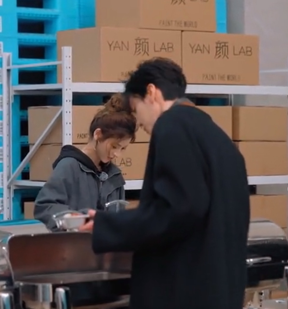 无予伦毕  毕雯珺你以前还帮夹菜的 