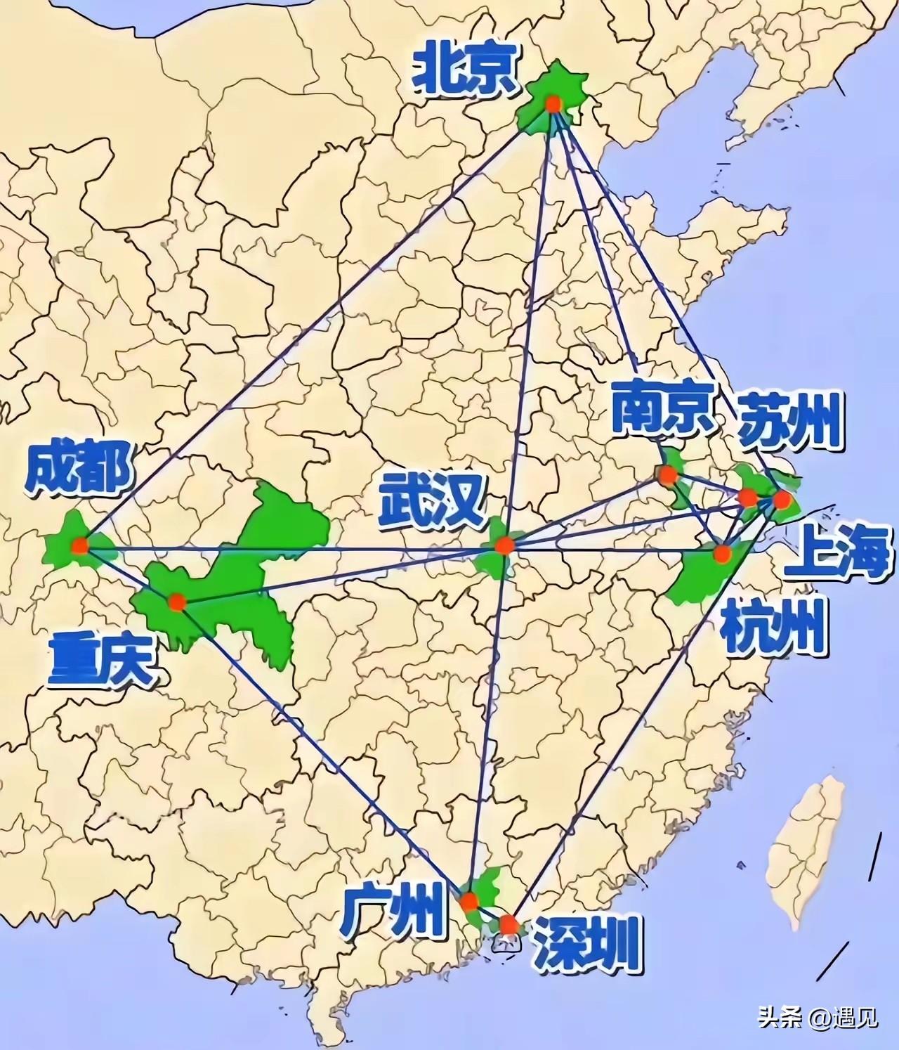看这个图，还以为武汉是中心呢，实际上武汉虽然位置不错，和郑州比还是差一些。
这幅