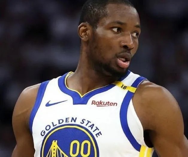 据ESPN勇士队记透露，库明加一心想要一份能证明自己是建队基石的合同，可勇士给的
