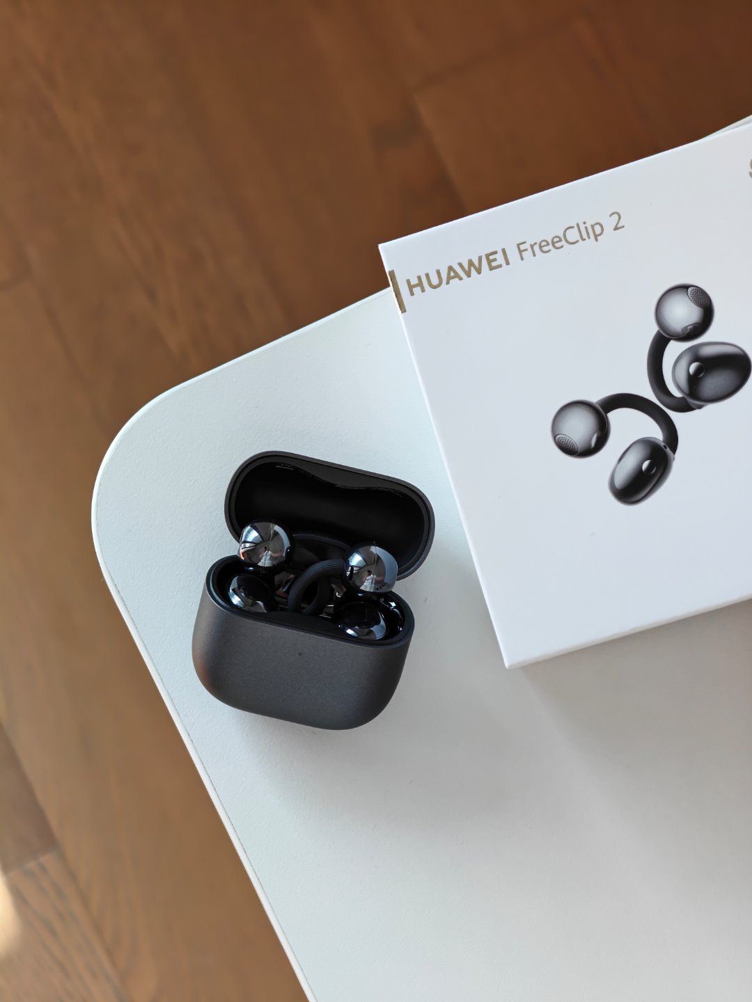 明天要出差去海南，意外收到了华为FreeClip 2，不得不说华为是真的大方，上