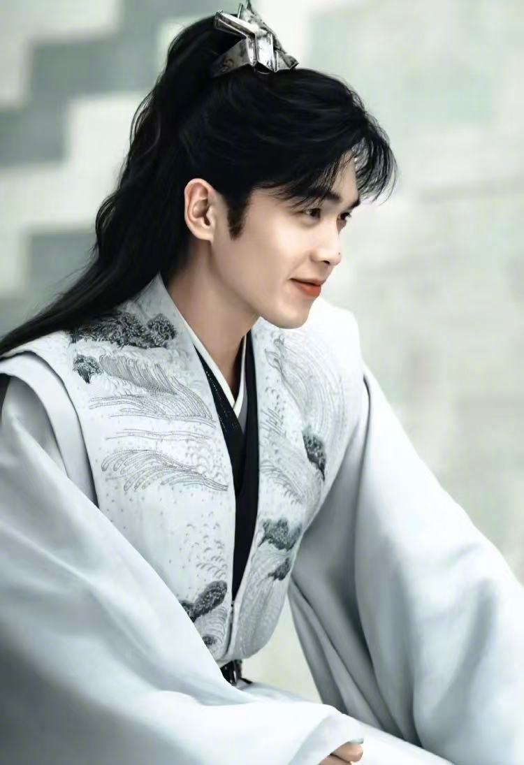 范闲 你也给祺贵人打电话吗 范闲你也给祺贵人打电话吗哈哈哈哈哈哈哈~看到在初舞台