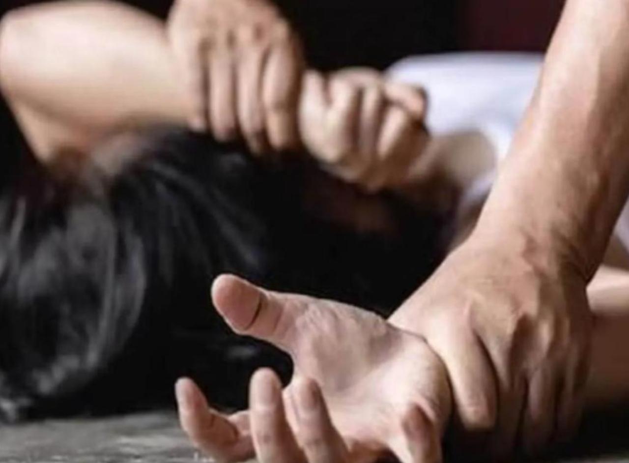 34岁娇妻家中自缢，日记揭露丈夫兽行：我越反抗他越兴奋。

这阵子英国一桩家暴相