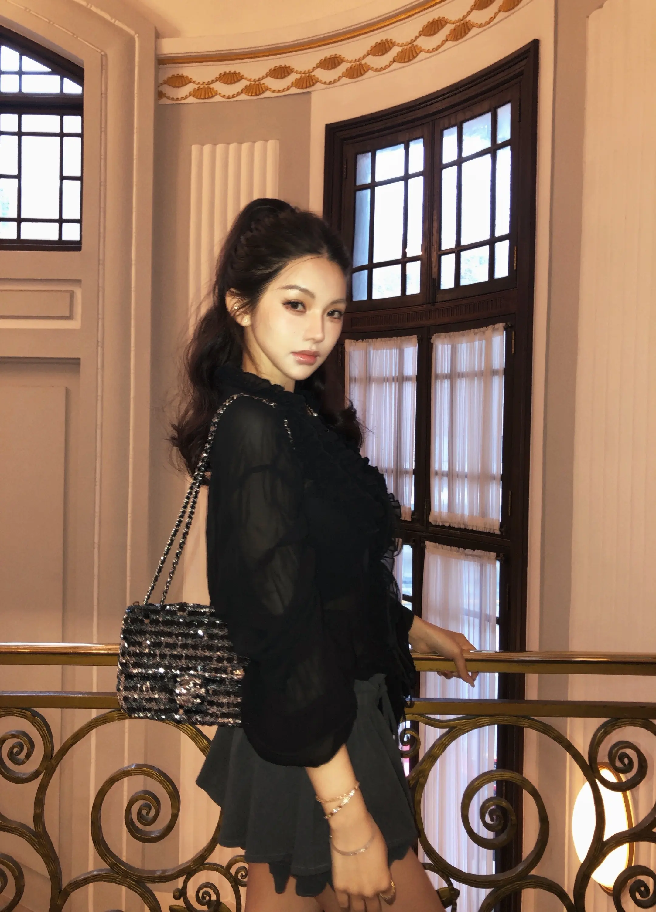 给一给我发点消息吗 我不想回但是想看