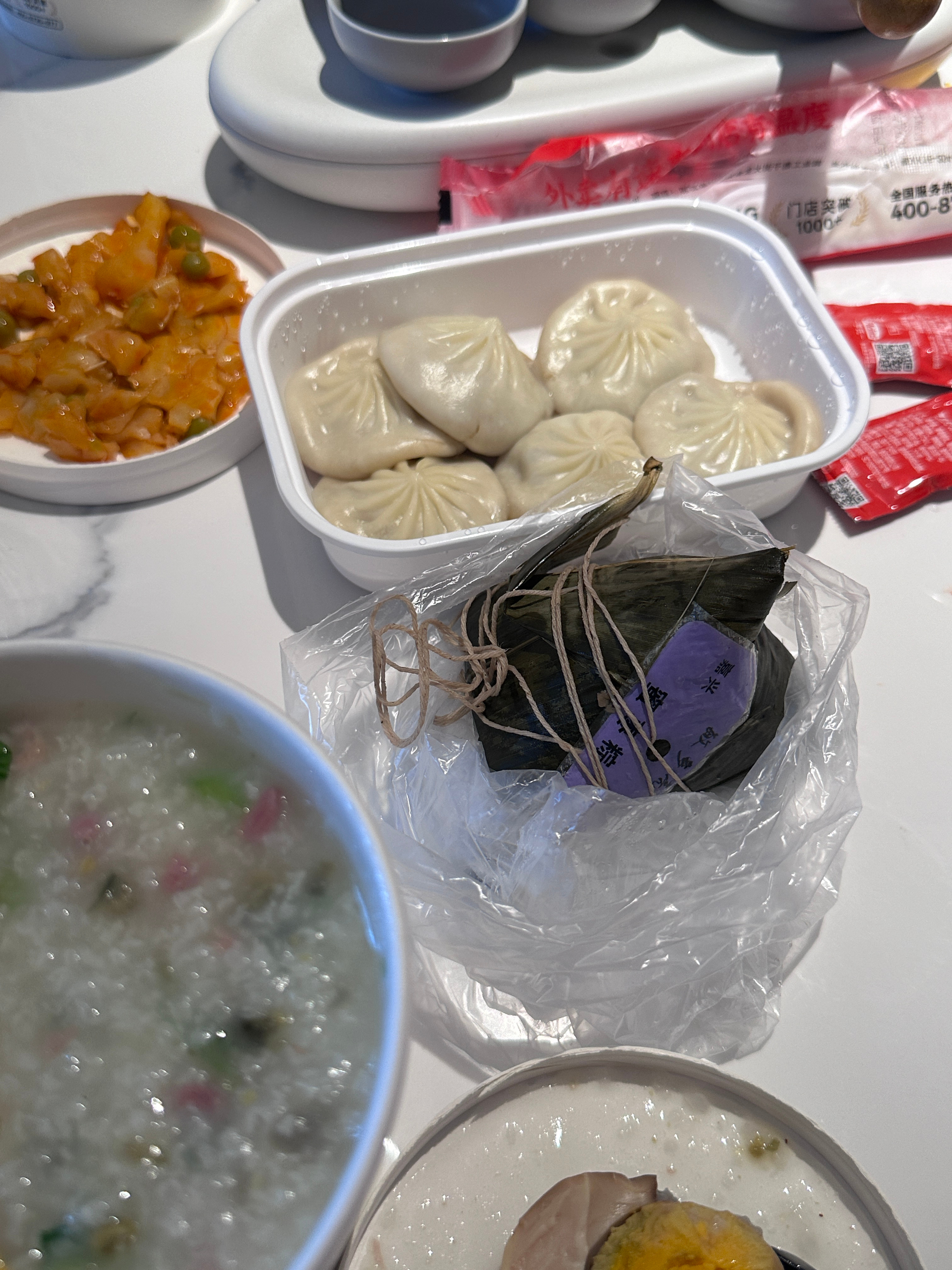在吃这方面从没亏待过自己[淡淡的][淡淡的]不长胖才怪！周末愉快！！！ ​​​