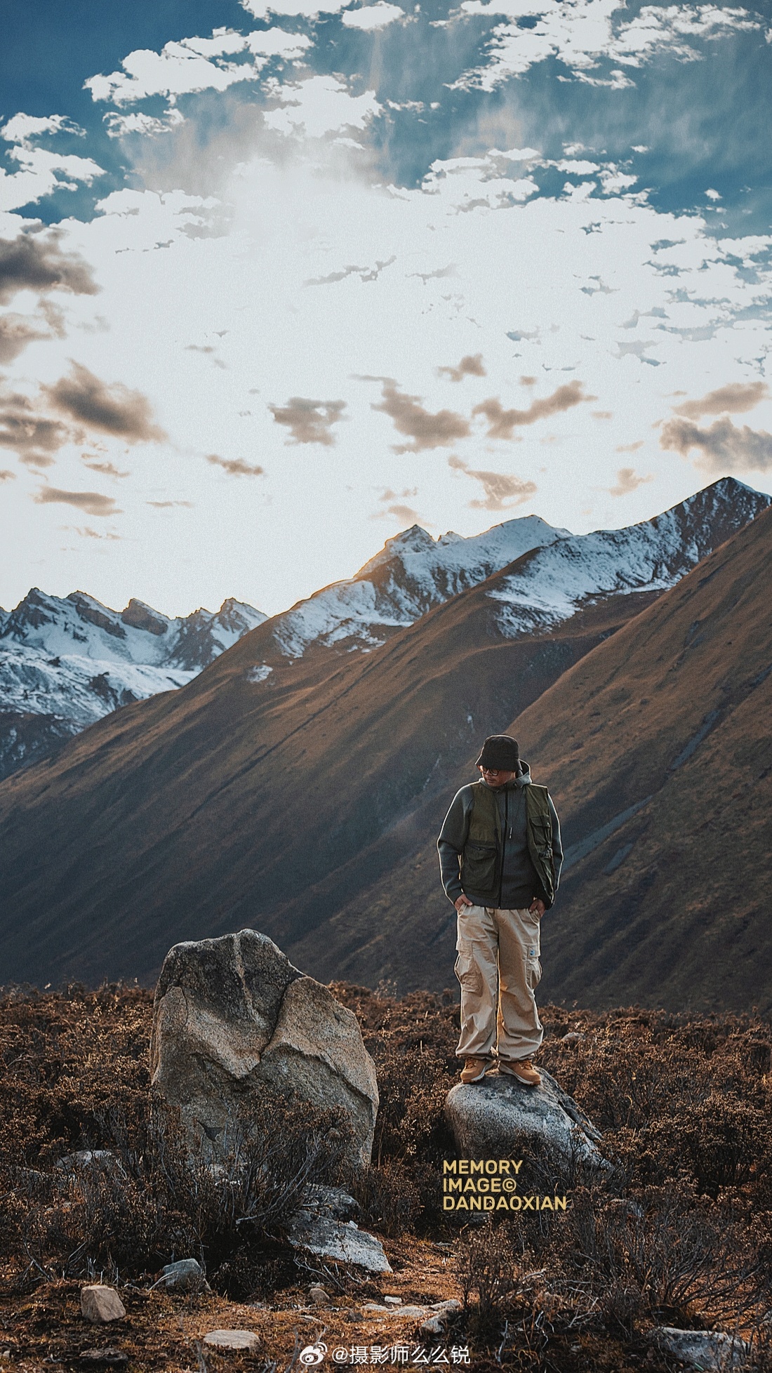 此刻川西丹道线，就像穿越一幅幅秋日画卷！探秘穿越丹道线，翻雪山，见壮阔！​果然川
