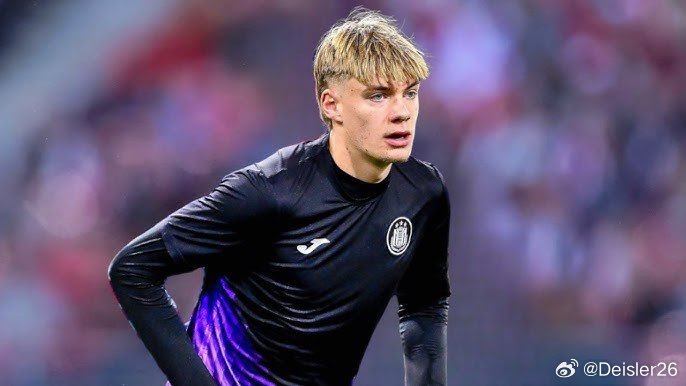 🚨［普拉滕伯格］：17歲的肯尼特·艾希霍恩是拜仁慕尼黑中場引援的首要目標🇩?