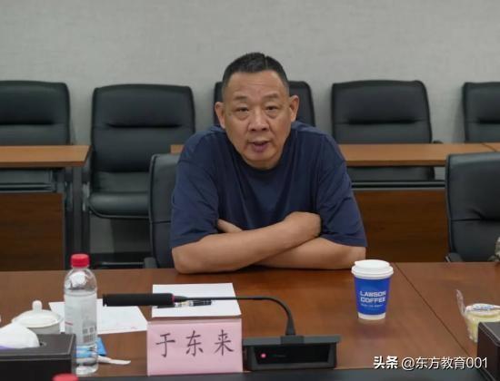 一说：胖东来“走不出”许昌；
一说：胖东来“不走出”许昌。
一、“走不出”。
胖