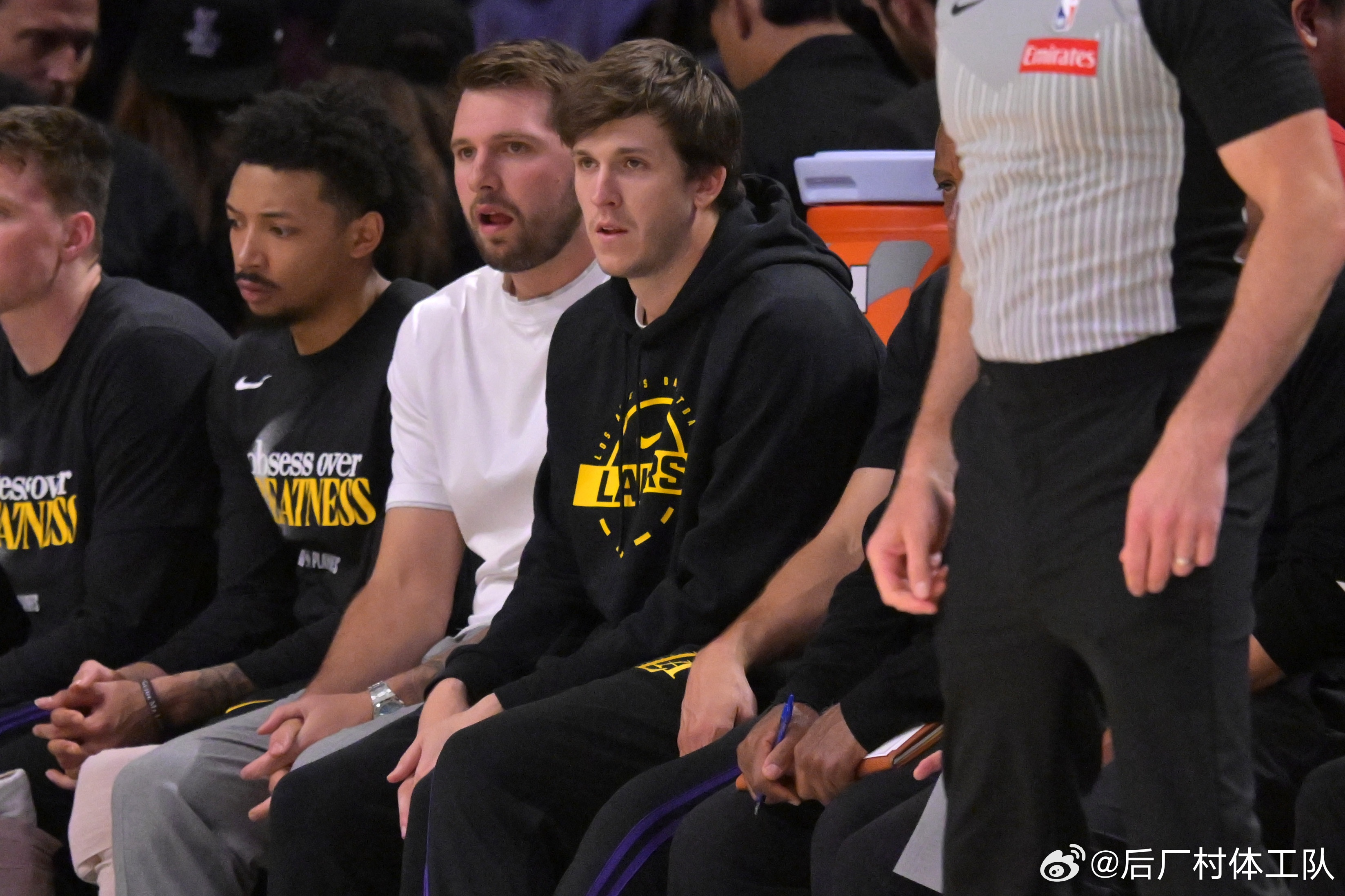 考辛斯质疑里夫斯大合同影响老詹留队 考辛斯点评湖人 4 年 1.85 亿续约里夫