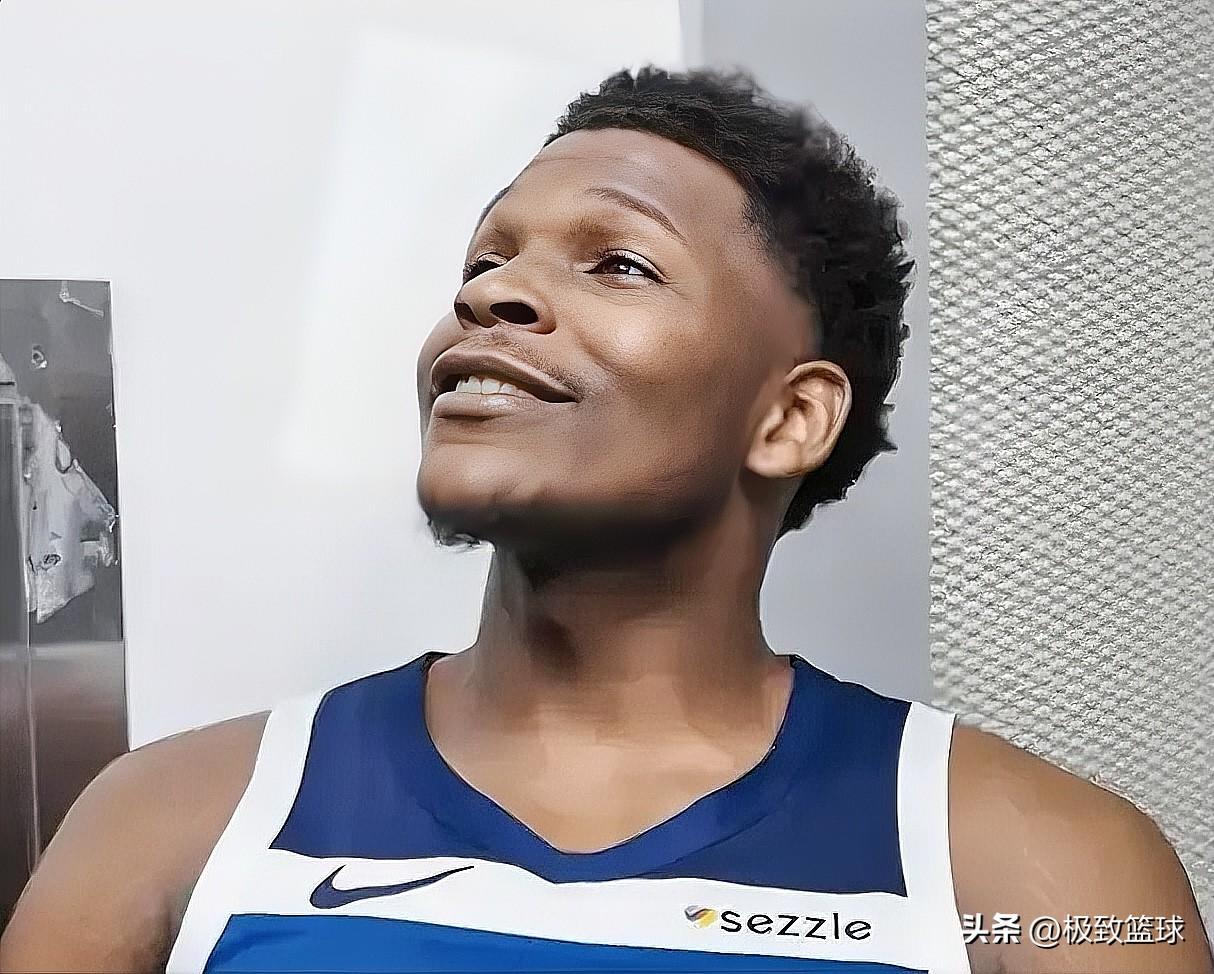 爱德华兹真是淡泊名利啊！

NBA联盟拼荣誉拼到眼红的时代，居然有人把最佳阵容往