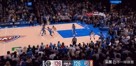 亚特兰大这个三分准绝杀对比曾经库里绝杀雷霆队的如何，亚历山大今天关键时刻连续命中