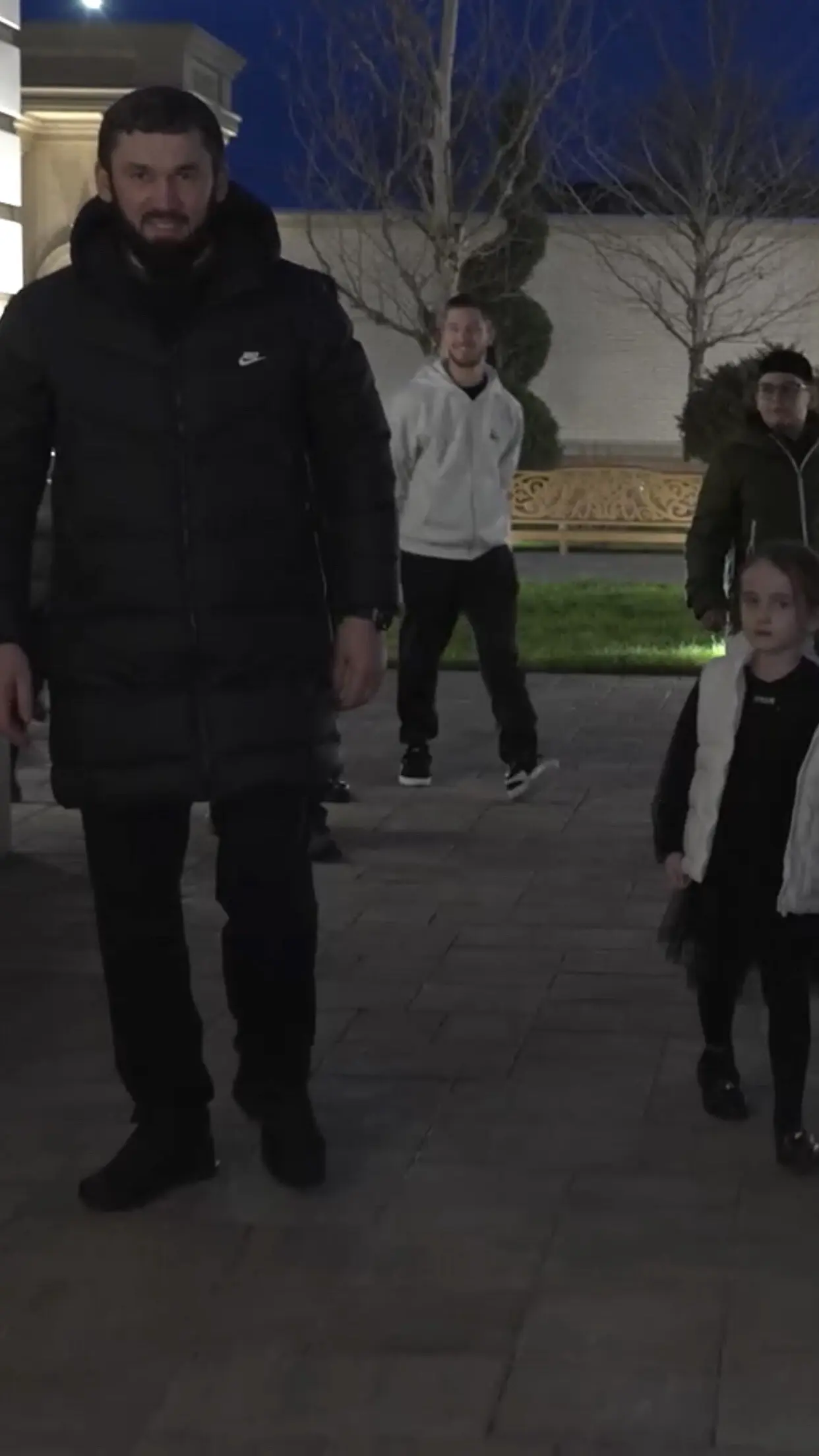 阿里的情绪总是好的莫名其妙。