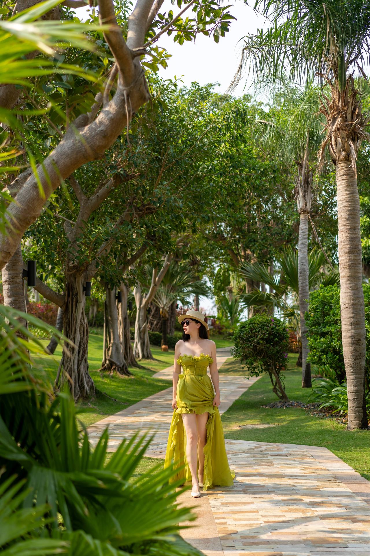 三亚的网红酒店很多，但坚持老派奢华的难觅
 
 
在三亚，你想找个网红打卡的酒店