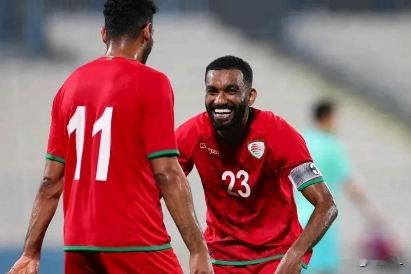 国足一战令处境尴尬了，你输给谁不好，输乌兹别克斯坦、韩国还可以接受，偏偏输给亚洲