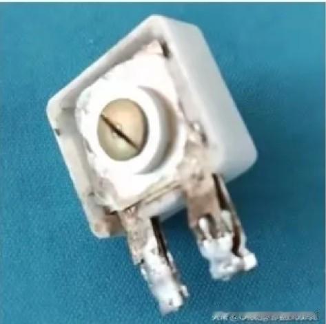 你说得太对了！
当初入手它，就是想用来替代可变电容器，毕竟可变电容器都价格太高，