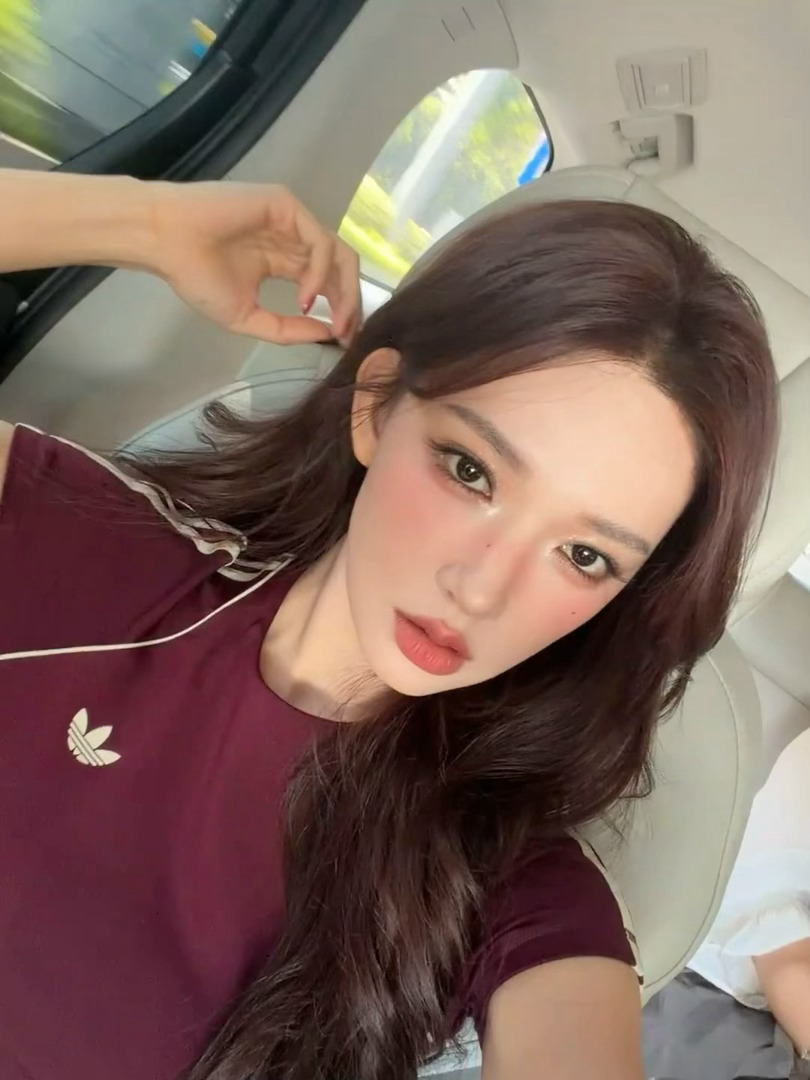 Adidas程潇 ​​​