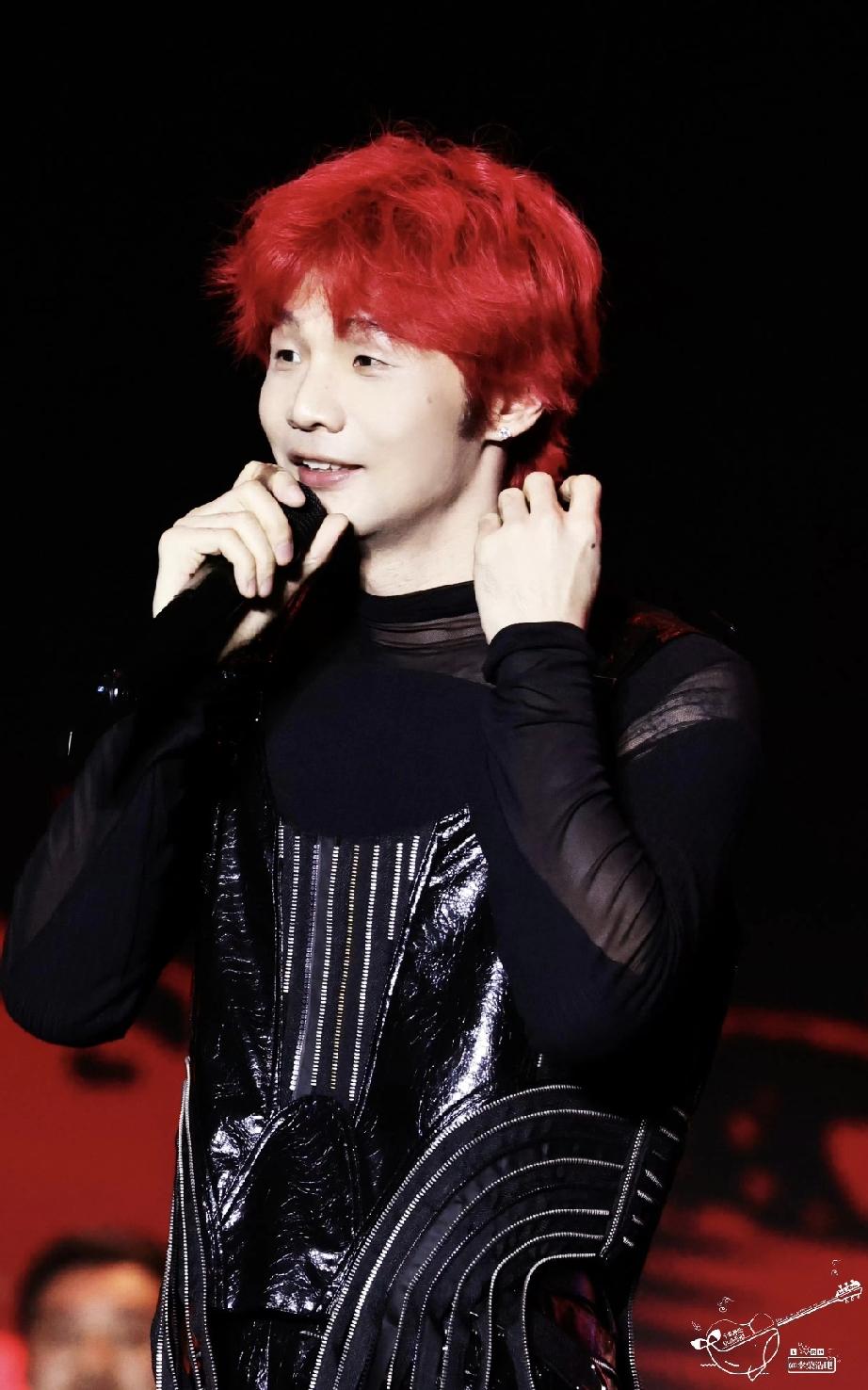 我不是最后一个知道吧，
李荣浩竟然不是台湾人！！

一直以为他是台湾人，在台湾出