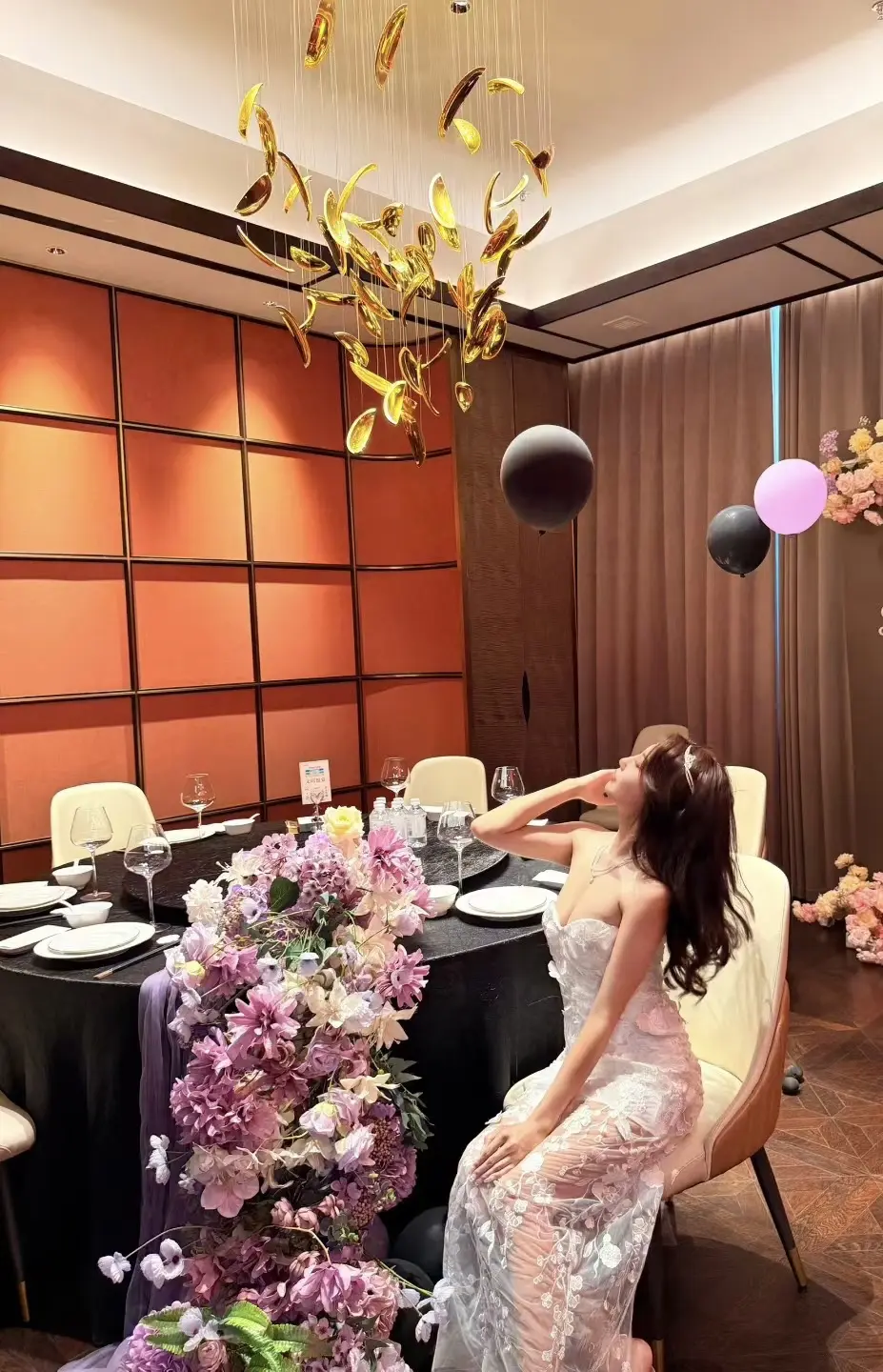 她不一样 她懂名史