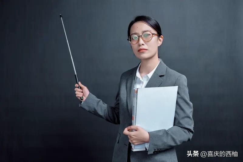 班主任强制退群，终于有人敢向家长群乱象开刀了

辽宁葫芦岛班主任集体退出家长群，