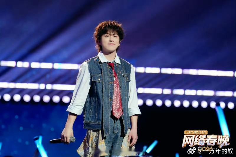 丁真 理塘rapper第一人 理塘少年解锁新身份！丁真跨界唱rap，清澈声线搭配