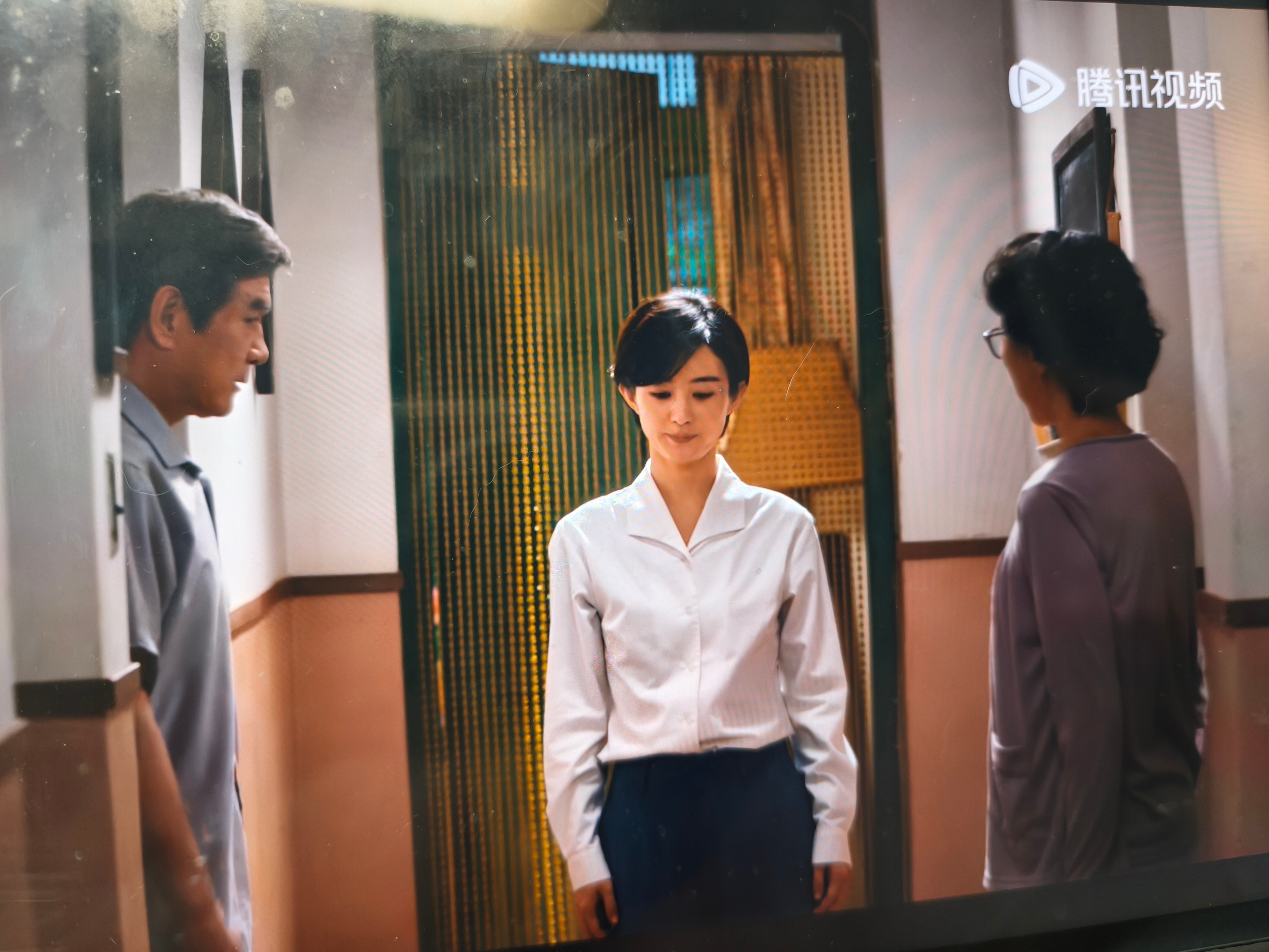 这个可爱秋萍“你们没有意见？那我就去睡觉啦” 