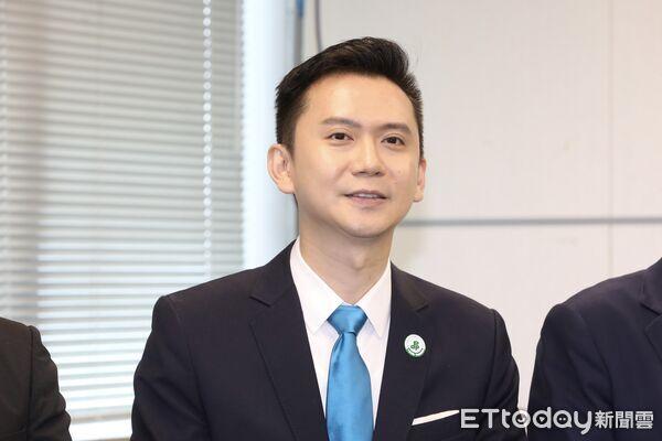民进党提名金钟奖得主郑朝方参选新竹县长
民进党今天下午召开新竹县长提名记者会，正