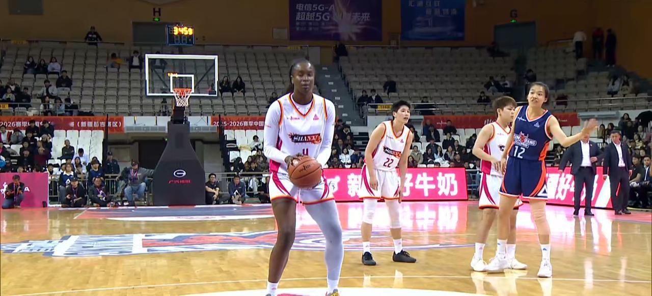 12月8日晚这场WCBA比赛，山西竹叶青80：48大胜新疆天山女篮。新赛季山西女